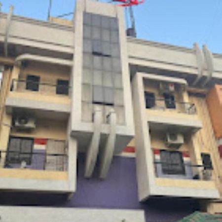 Hotel Rasraj , Dhule 外观 照片