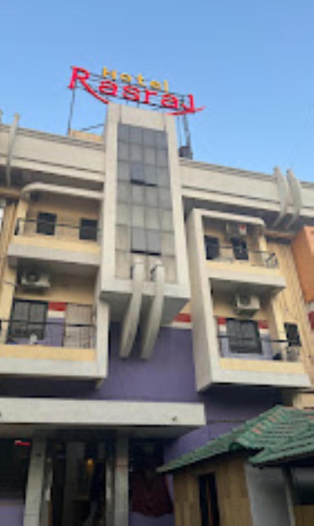 Hotel Rasraj , Dhule 外观 照片